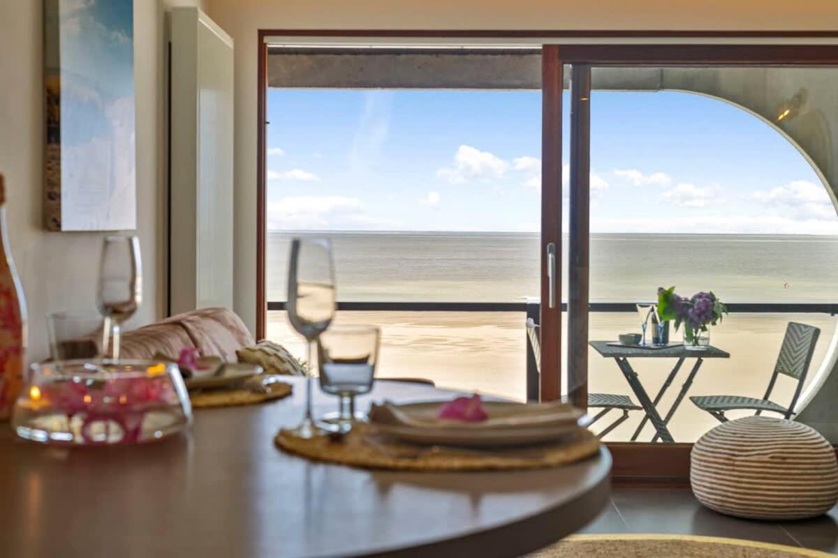 Huswell - Studio With Great Sea View On Terrace クノック・ヘイスト エクステリア 写真